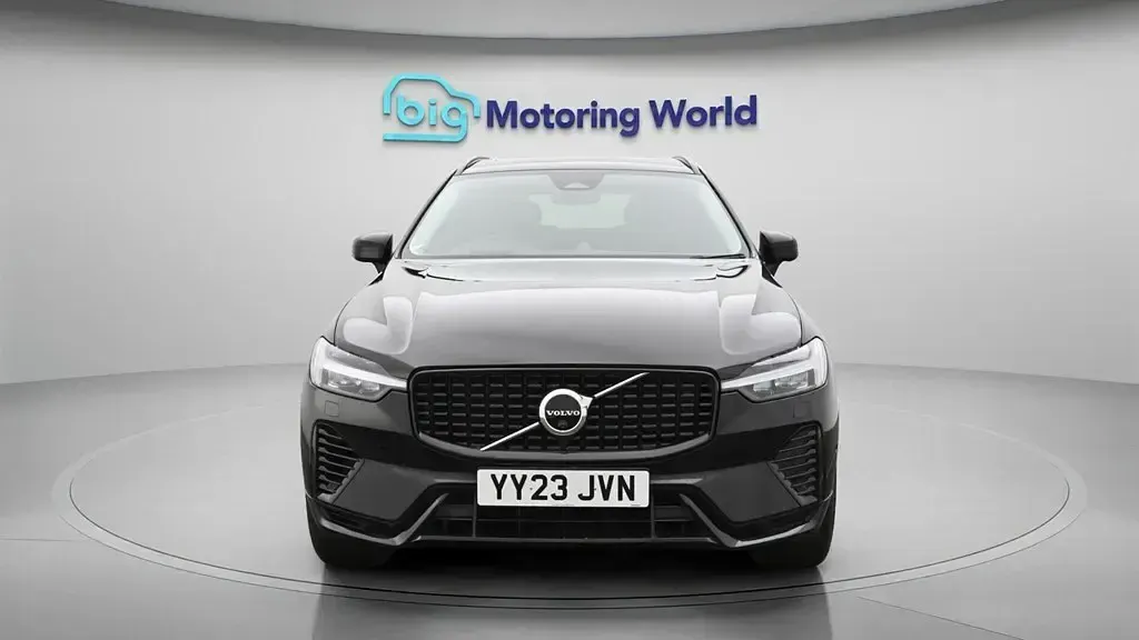 Used Volvo XC60 Ultimate 455 HP (334 kW) 2023 Black SUV