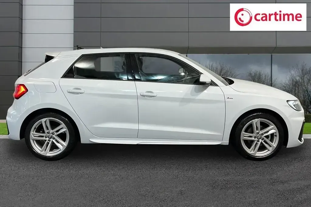 Usado Audi A1 Sportback S-Line 150 HP (110 kW) 2020 Branco Citadino