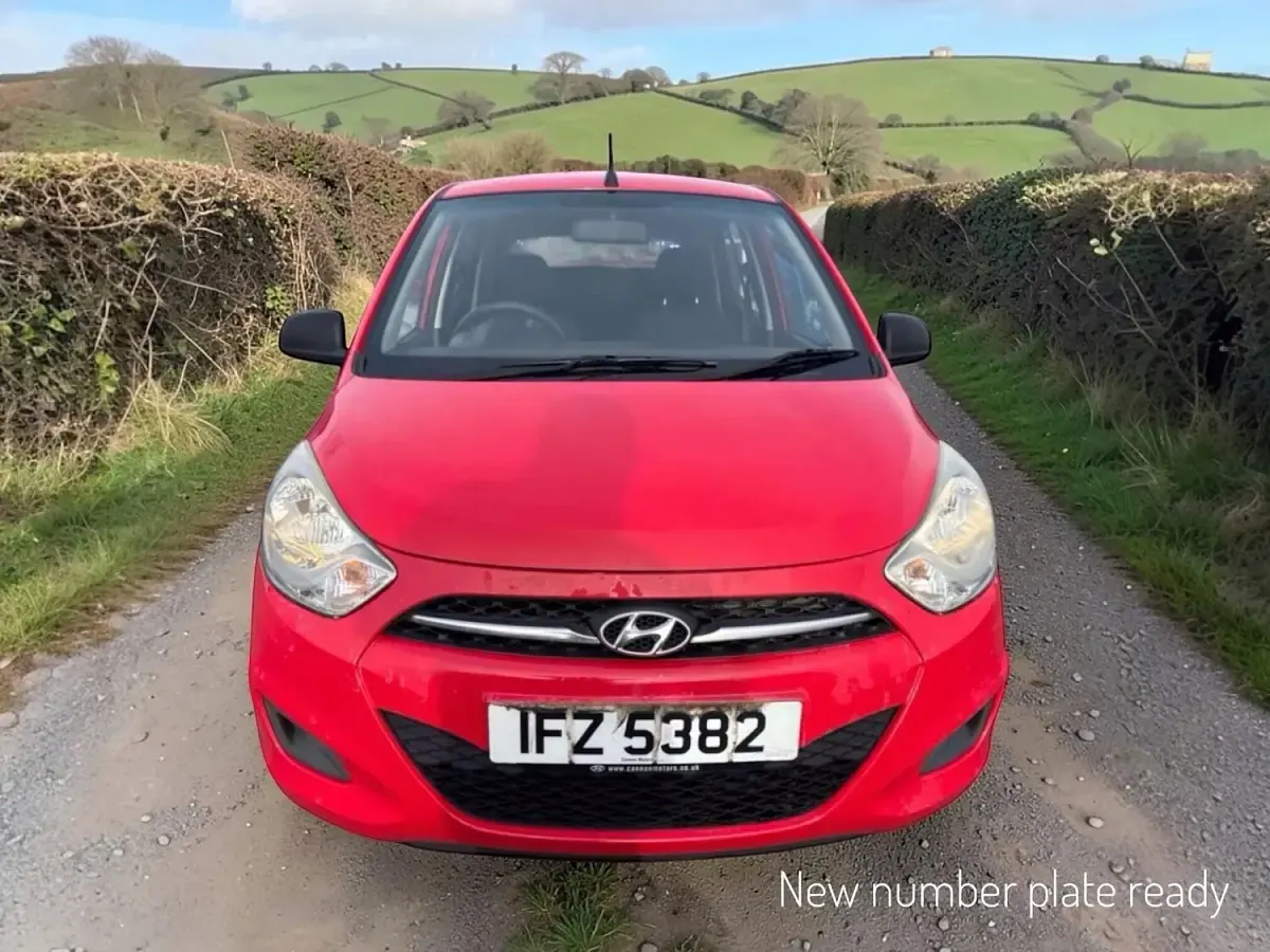 Używany Hyundai i10 Classic 86 KM (63 kW) 2012 Czerwony Hatchback