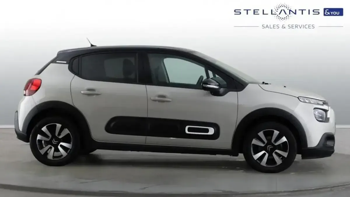 Used Citroën C3 PureTech 108 HP (79 kW) 2024 Hatchback