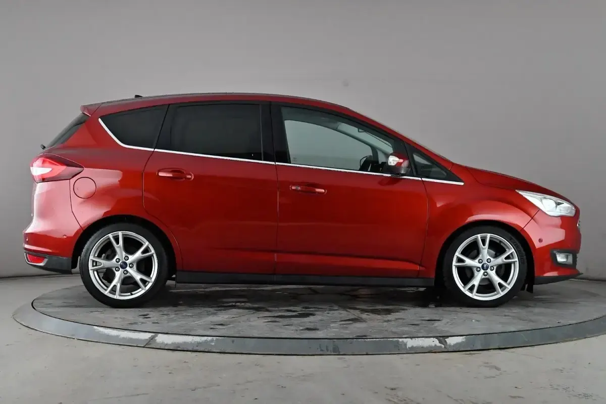 Used Ford C-MAX Titanium 125 HP (91 kW) 2016 Red MPV