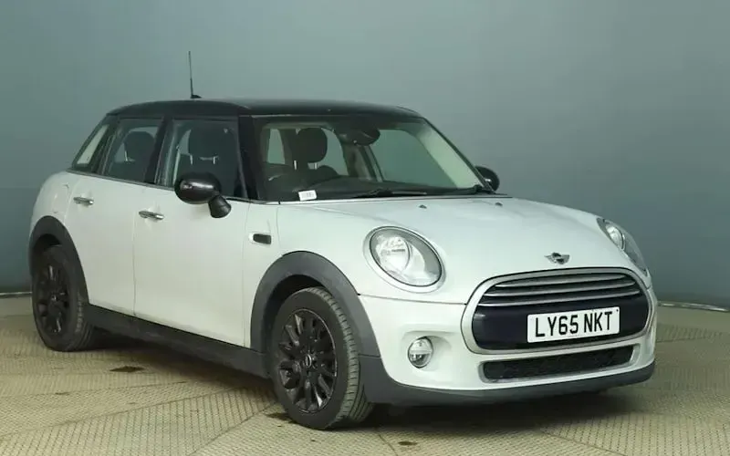 Used Mini Cooper Hatch 136 HP (100 kW) 2016 Hatchback