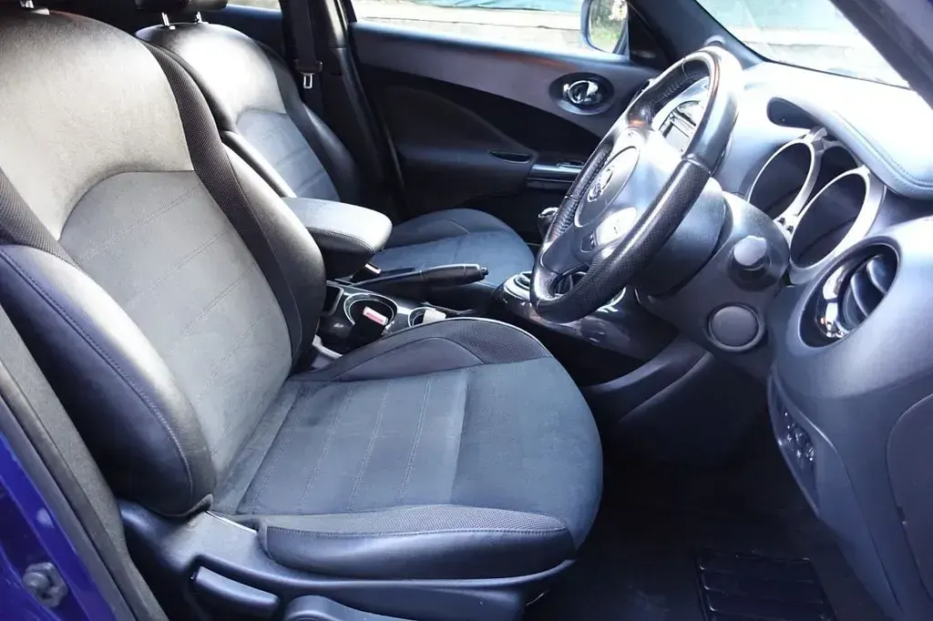 Used Nissan Juke N-Connecta 110 HP (80 kW) 2016 Blue SUV