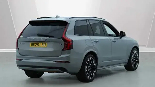 Usado Volvo XC90 Ultra 250 HP (183 kW) 2025 SUV