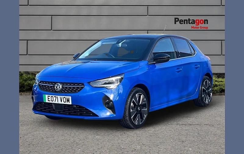 Second-hand Vauxhall Corsa-e Elite 100 kW (136 CP) 2021 Albastru Hatchback