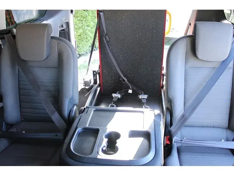 Begagnad Ford Tourneo Custom 130 HK (95 kW) 2019 Blå Van