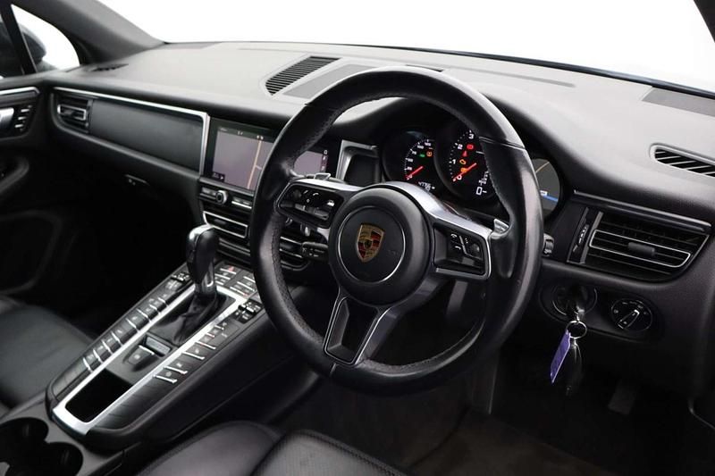 Used Porsche Macan 2018 Black SUV