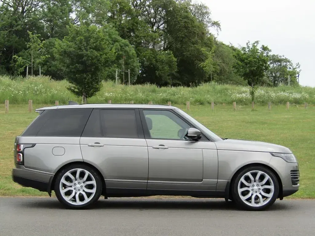 Used Land Rover Range Rover Vogue SE 2018 Silver SUV