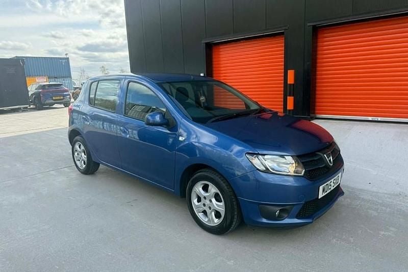 Used Dacia Sandero Lauréate 90 HP (66 kW) 2015
