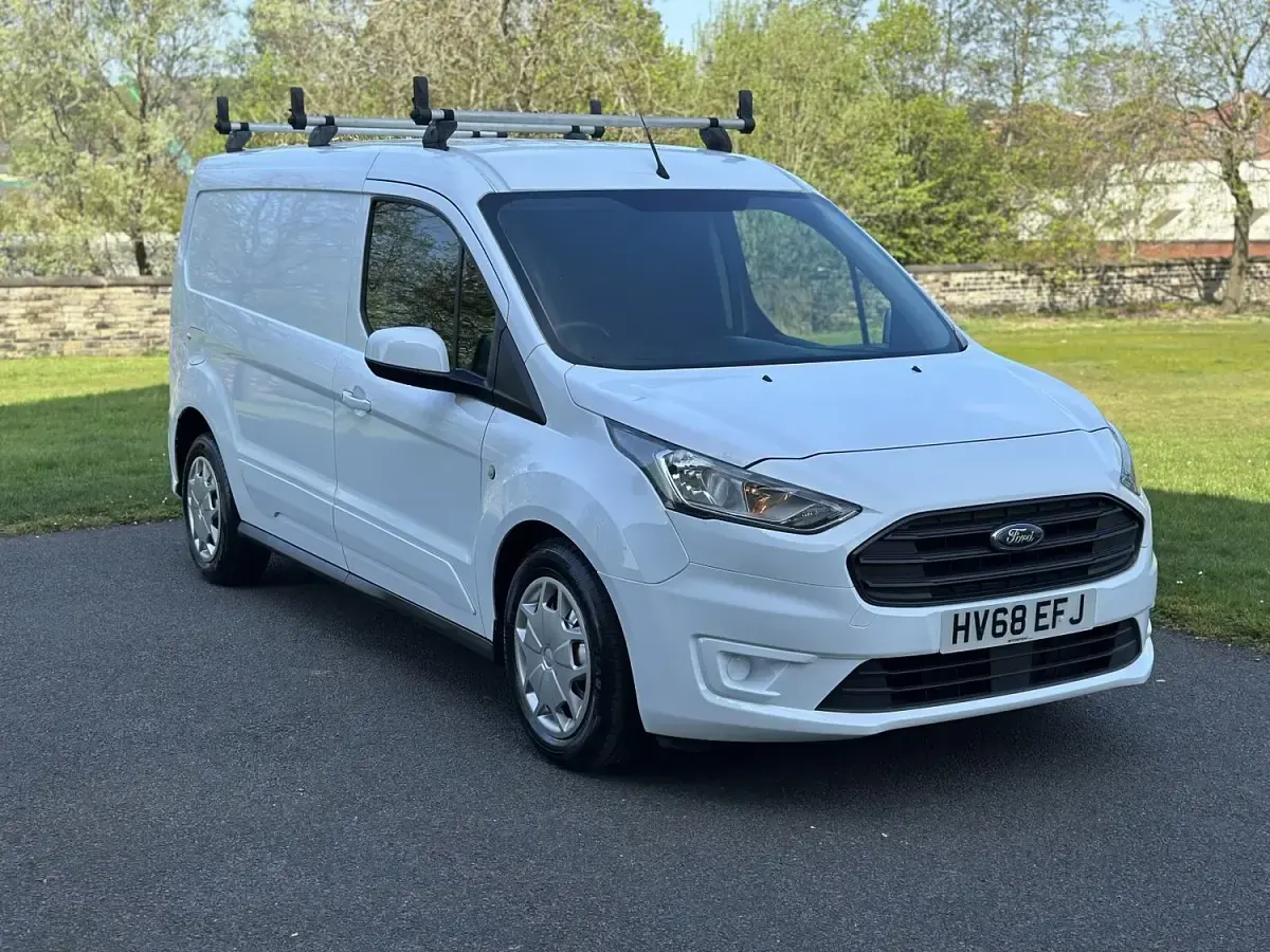Used Ford Transit Connect 100 HP (73 kW) 2018 White MPV