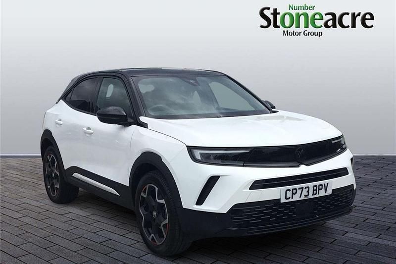 White Used 2023 Vauxhall Mokka SUV | £17,495 (Fair price) - Image 1/4