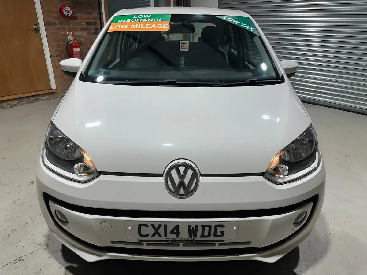 Used VW up! high up! 75 HP (55 kW) 2014 White Hatchback