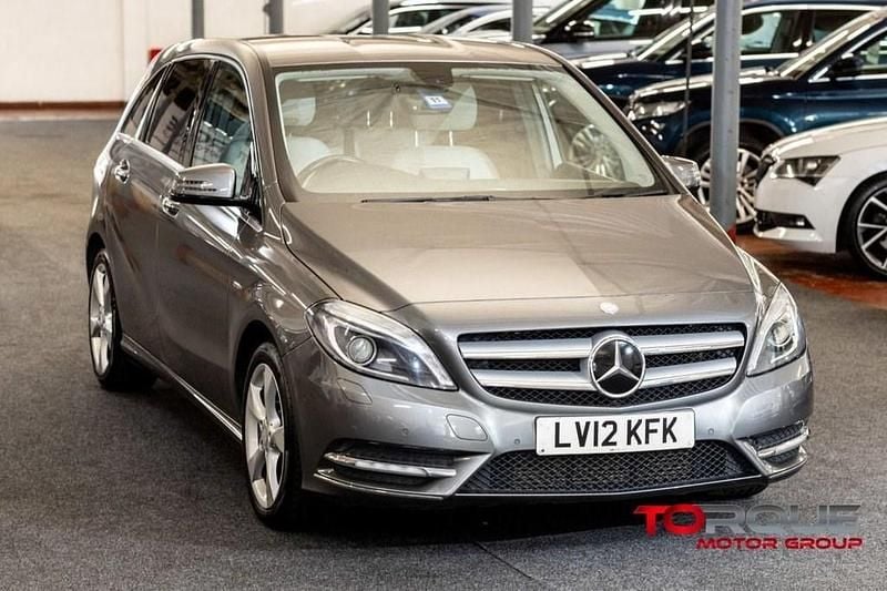 Used Mercedes B180 122 HP (89 kW) 2012 Grey MPV