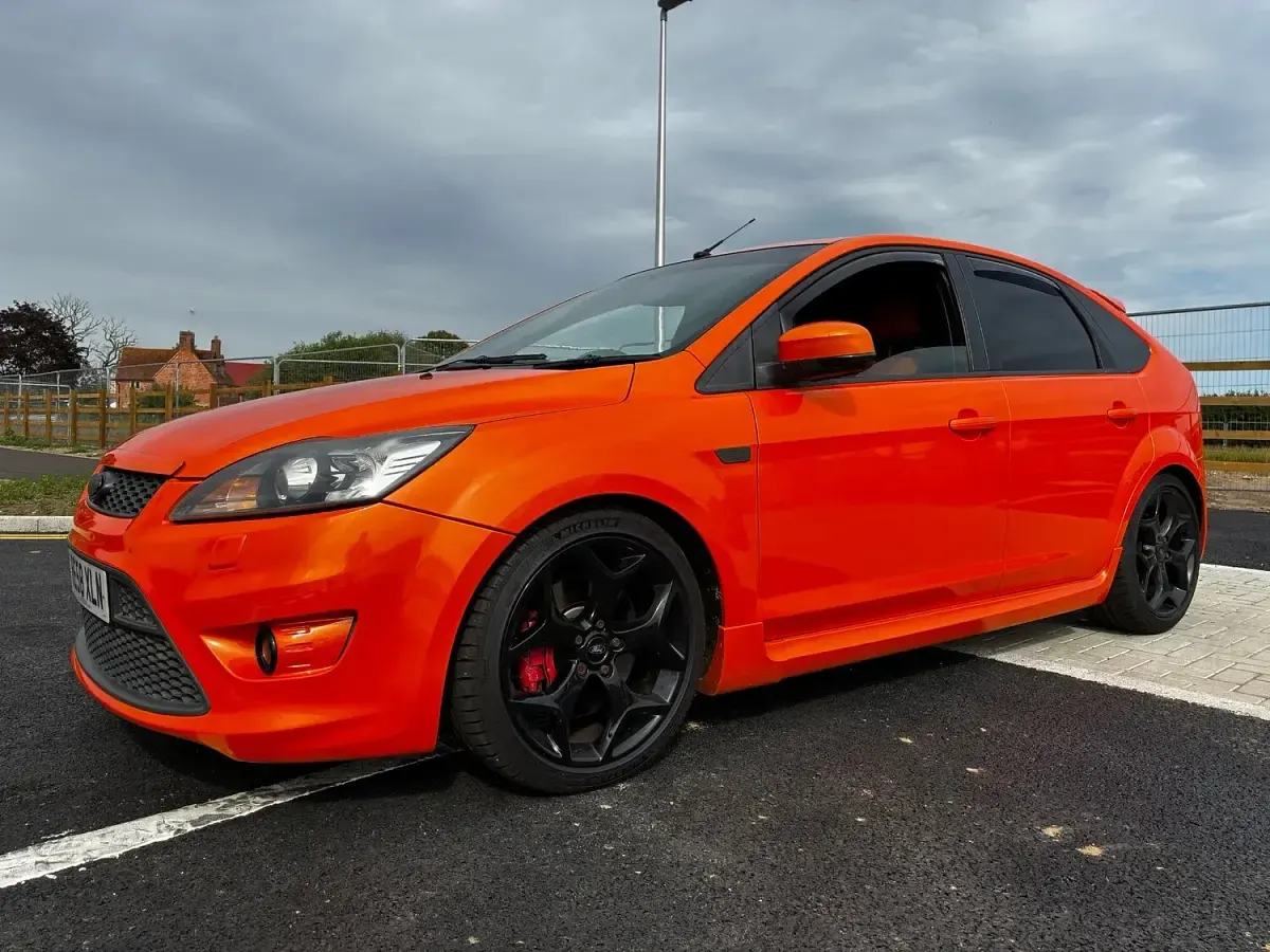 Used Ford Focus ST 225 HP (165 kW) 2008 Orange Hatchback