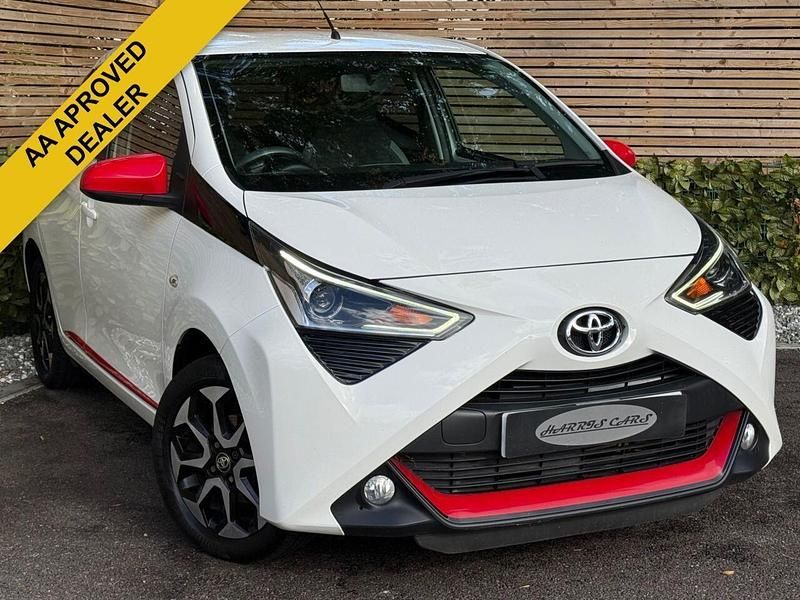 White Used 2020 Toyota Aygo Trend Hatchback | £8,185 (Fair price) - Image 1/4