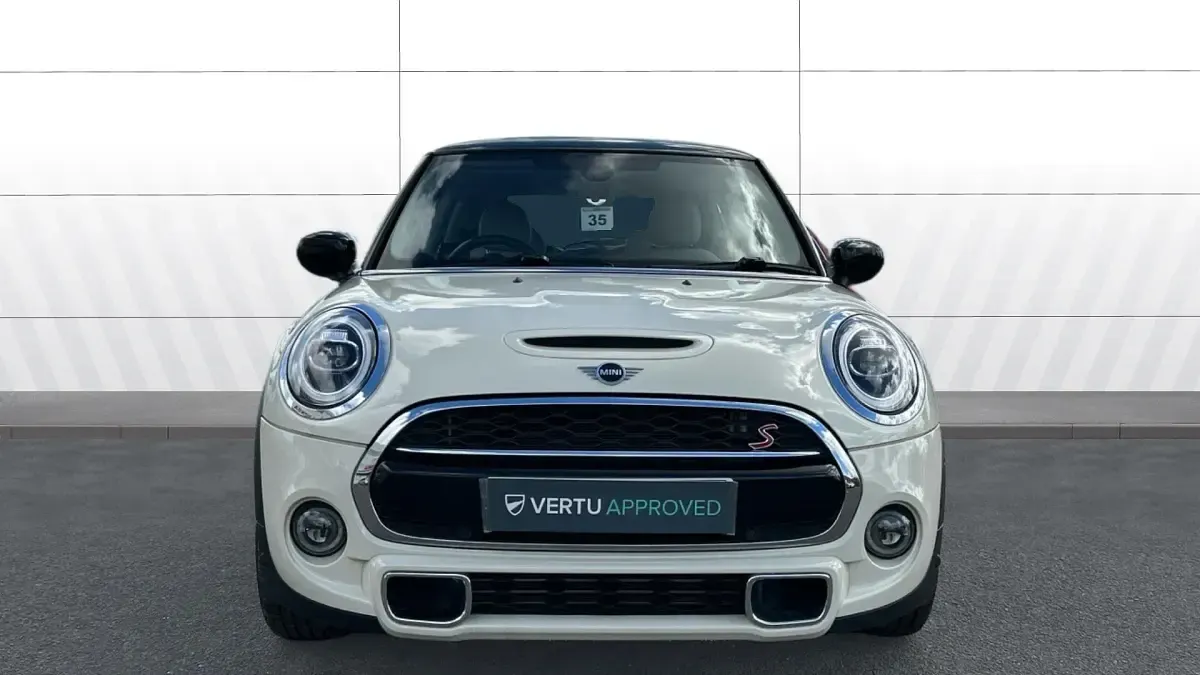 Used Mini Cooper S Exclusive 192 HP (141 kW) 2020 White Hatchback