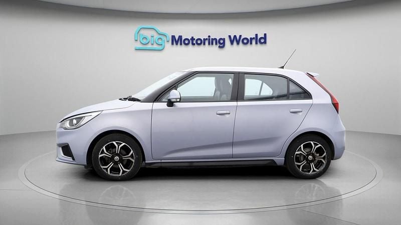 Used MG MG3 Exclusive 106 HP (77 kW) 2023 Silver Hatchback