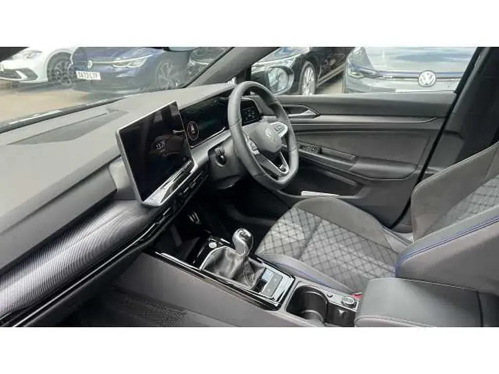 Used VW Golf VIII 150 HP (110 kW) 2025