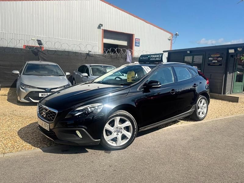 Used Volvo V40 2014 Black Hatchback
