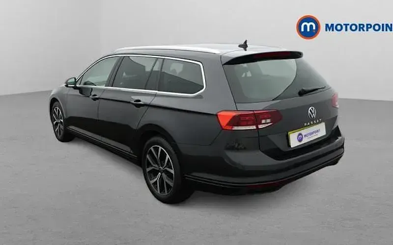 Used VW Passat SEL 150 HP (110 kW) 2023 Estate