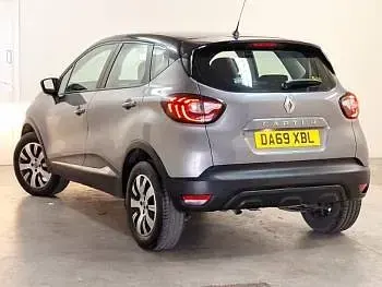 Second-hand Renault Captur Play 90 CP (66 kW) 2020 Gri SUV