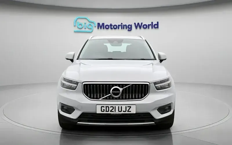 Used Volvo XC40 Inscription 262 HP (192 kW) 2021 Silver SUV
