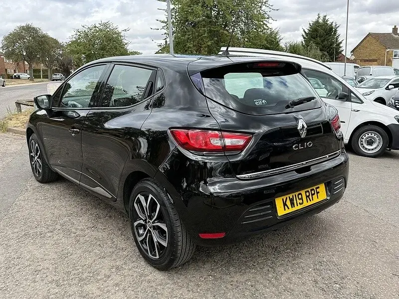 Used Renault Clio Play 101 HP (74 kW) 2026 Black Hatchback