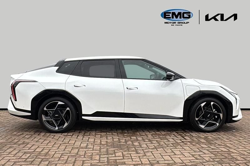 Used Kia EV4 GT-Line S 150 kW (204 HP) 2025 White Sedan
