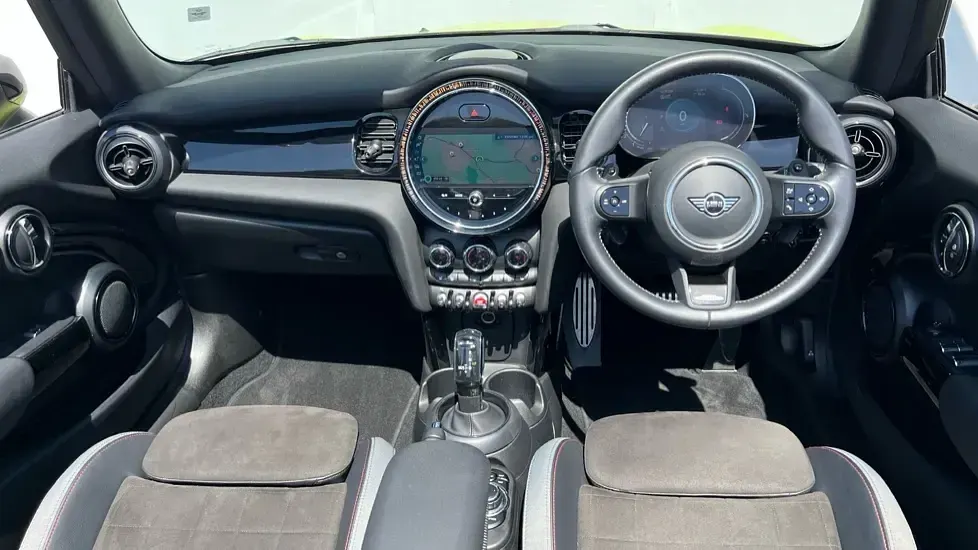 Used Mini Cooper S Sport 176 HP (129 kW) 2022 Yellow Hatchback