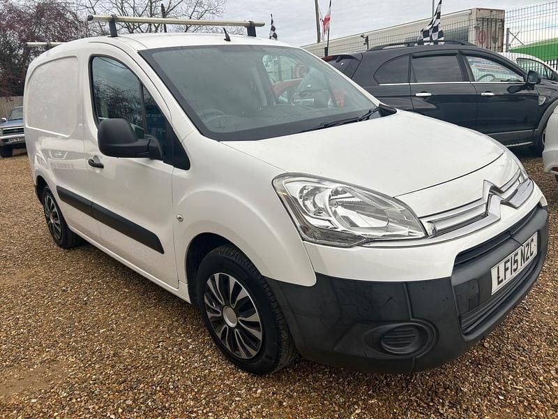 White Used 2015 Citroën Berlingo MPV | £2,695 (Fair price) - Image 1/4