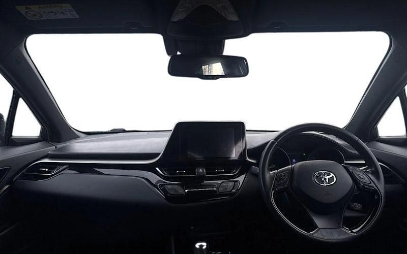 Used Toyota C-HR 122 HP (89 kW) 2018 Silver SUV