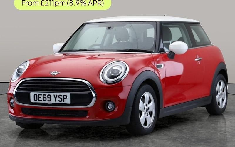 Used 2021 Mini Cooper Classic Hatchback | £14,178 (Super price) - Image 1/3