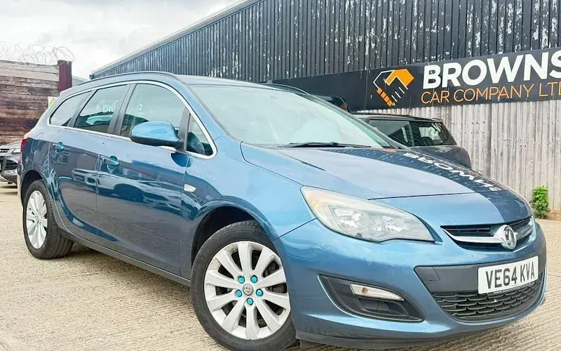Used Vauxhall Astra 165 HP (121 kW) 2015 Estate