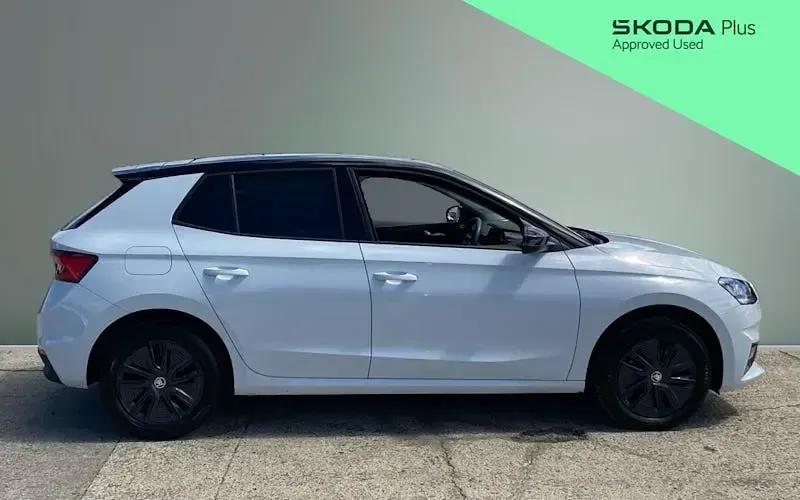 Used Skoda Fabia Colour Edition 116 HP (85 kW) 2024 White Hatchback