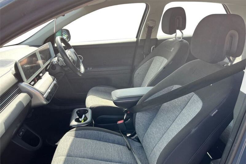 Image 2/4