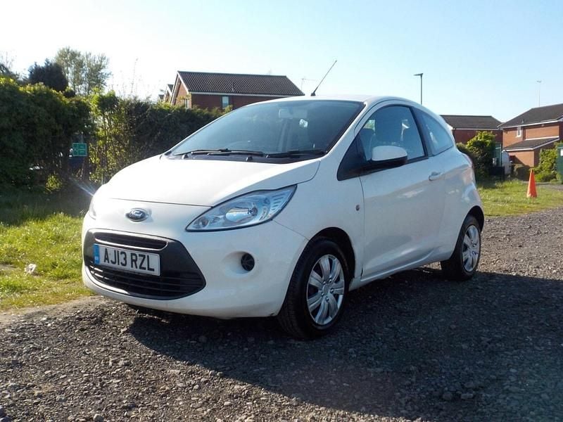 Usado Ford Ka 69 HP (50 kW) 2013 Branco Citadino