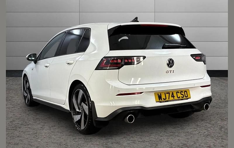 Used VW Golf VIII GTI 265 HP (194 kW) 2024 White Hatchback