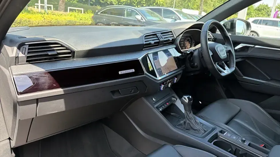 Used Audi Q3 Black Edition 190 HP (139 kW) 2024 Black SUV
