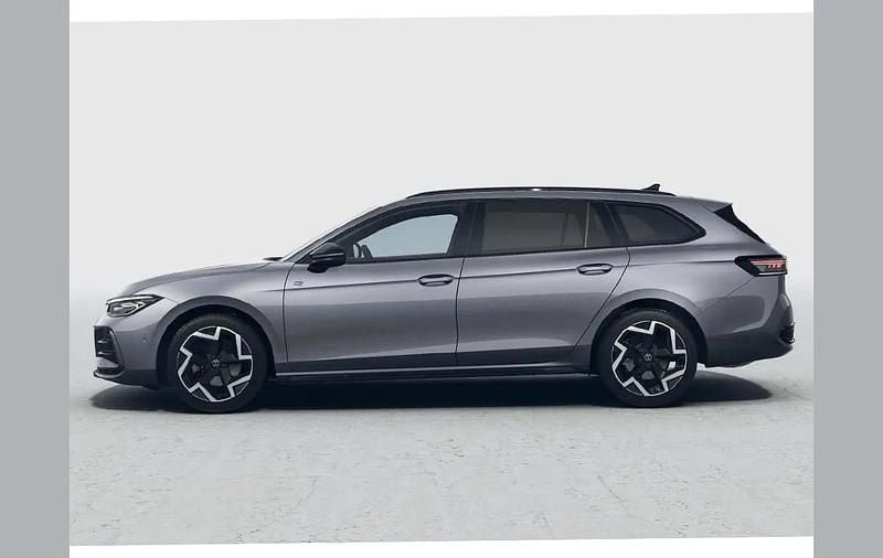 Used VW Passat R-line 147 HP (108 kW) 2025 Grey Estate