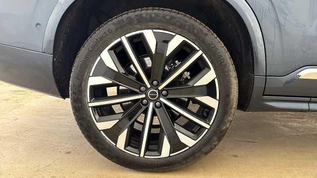Used Volvo XC90 Ultra 250 HP (183 kW) 2025 Denim blue SUV
