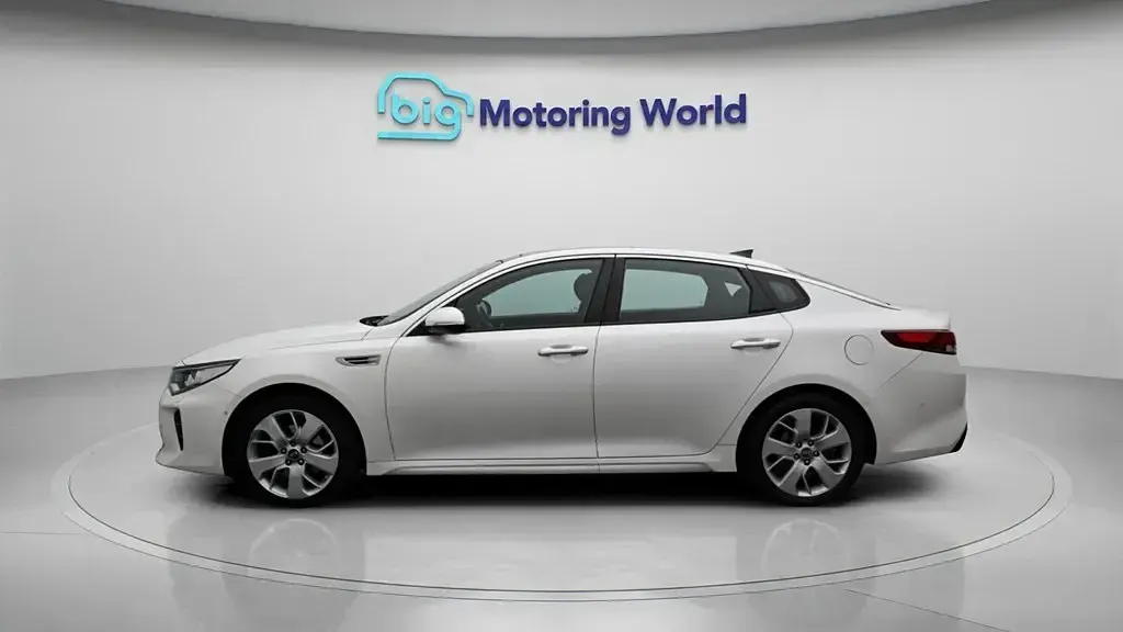 Second-hand Kia Optima GT-Line S 139 CP (102 kW) 2018 Alb Berlinǎ
