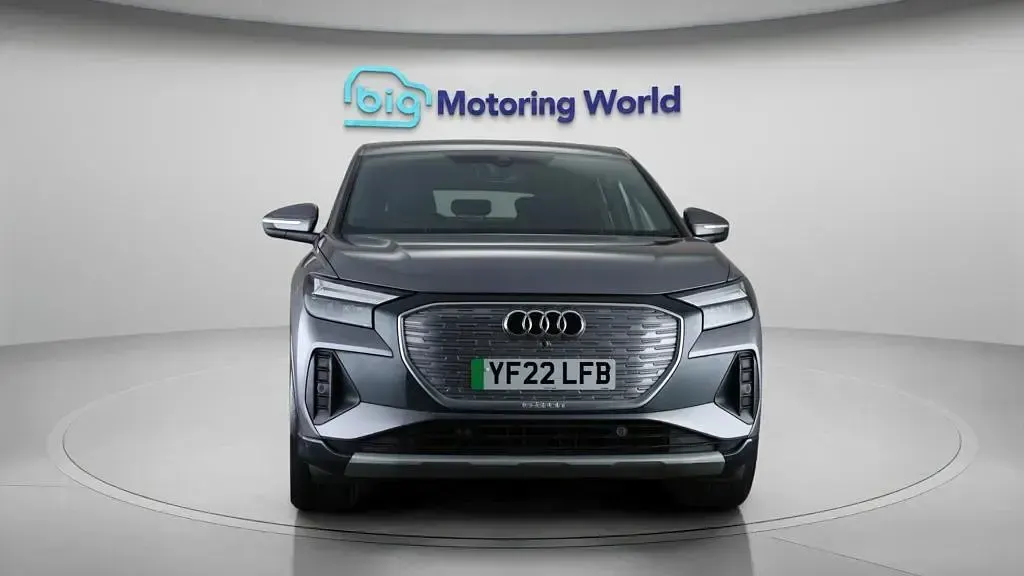 Used Audi Q4 Sportback e-tron Sport 125 kW (170 HP) 2022 Grey SUV