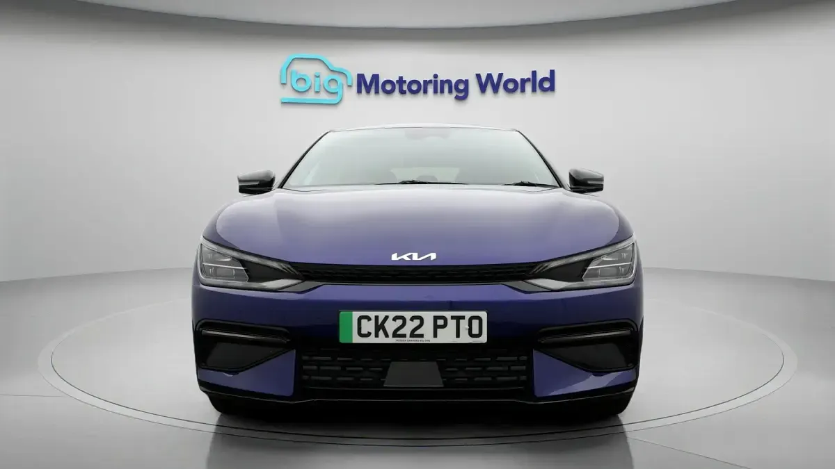 Begagnad Kia EV6 GT-Line 167 kW (228 HK) 2022 Blå SUV