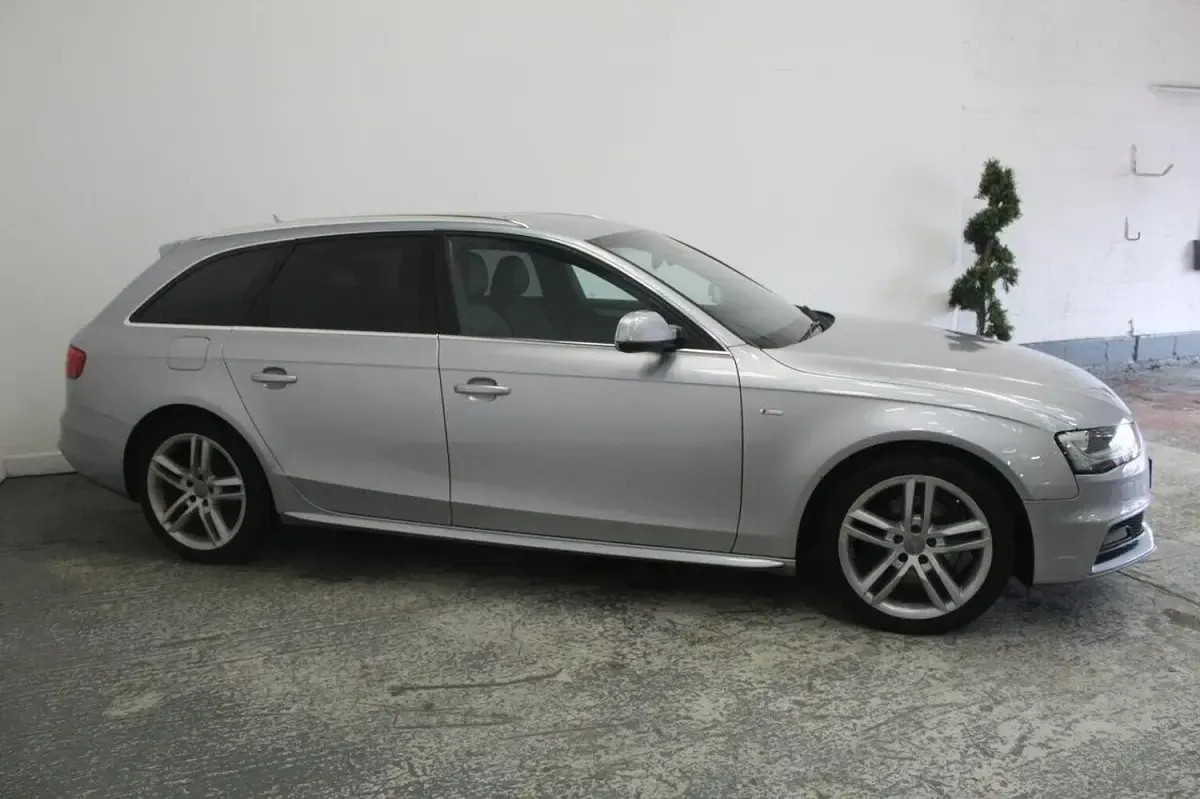 Used Audi A4 S-Line 150 HP (110 kW) 2015 Silver Estate