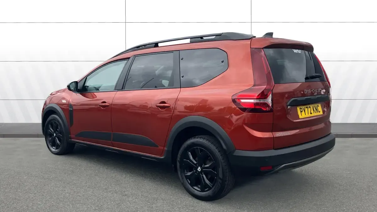 Used Dacia Jogger Extreme 110 HP (80 kW) 2023 Brown MPV