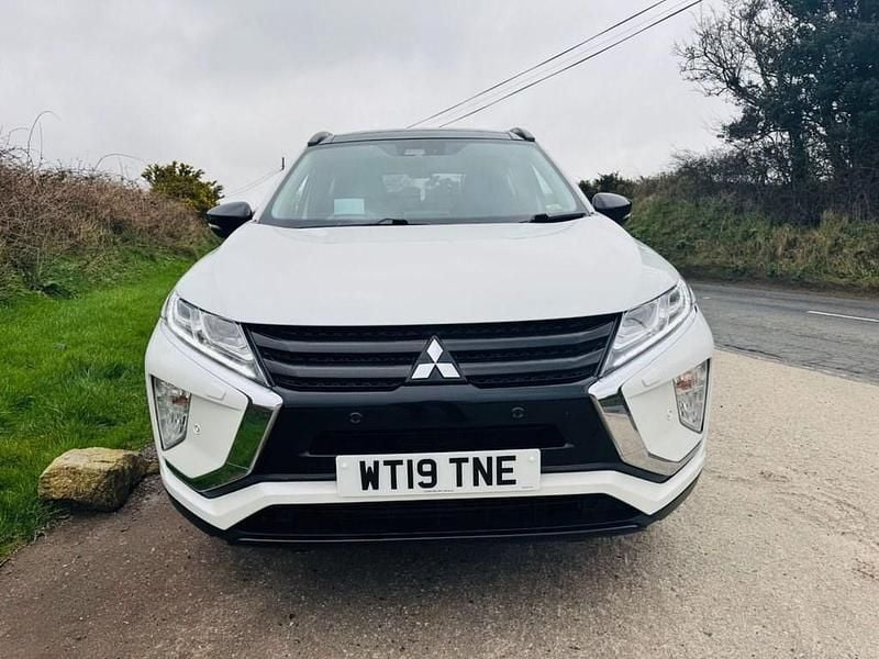 Used Mitsubishi Eclipse 163 HP (119 kW) 2019 White SUV