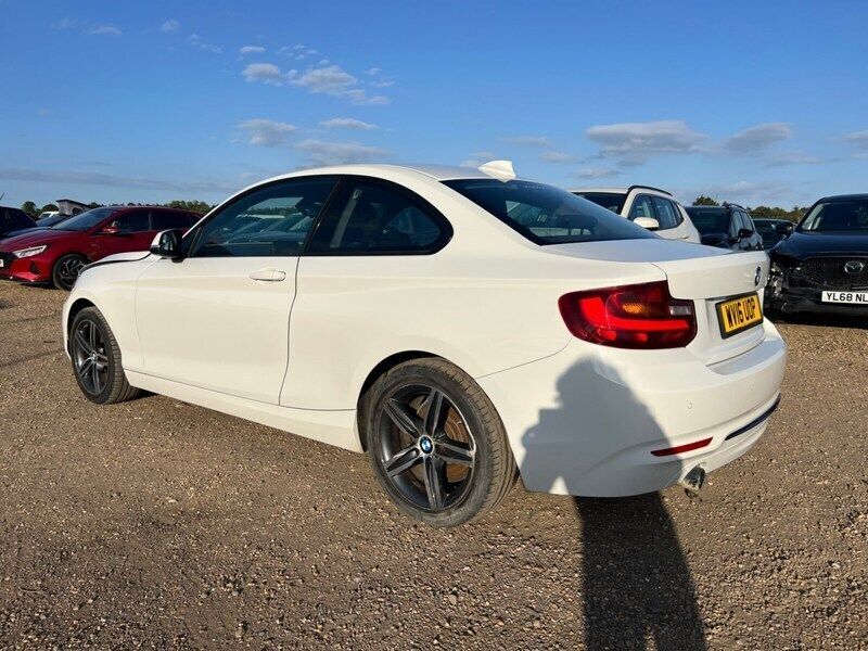 White Used 2016 BMW 218 Sport Line Coupe | £4,900 - Image 1/4