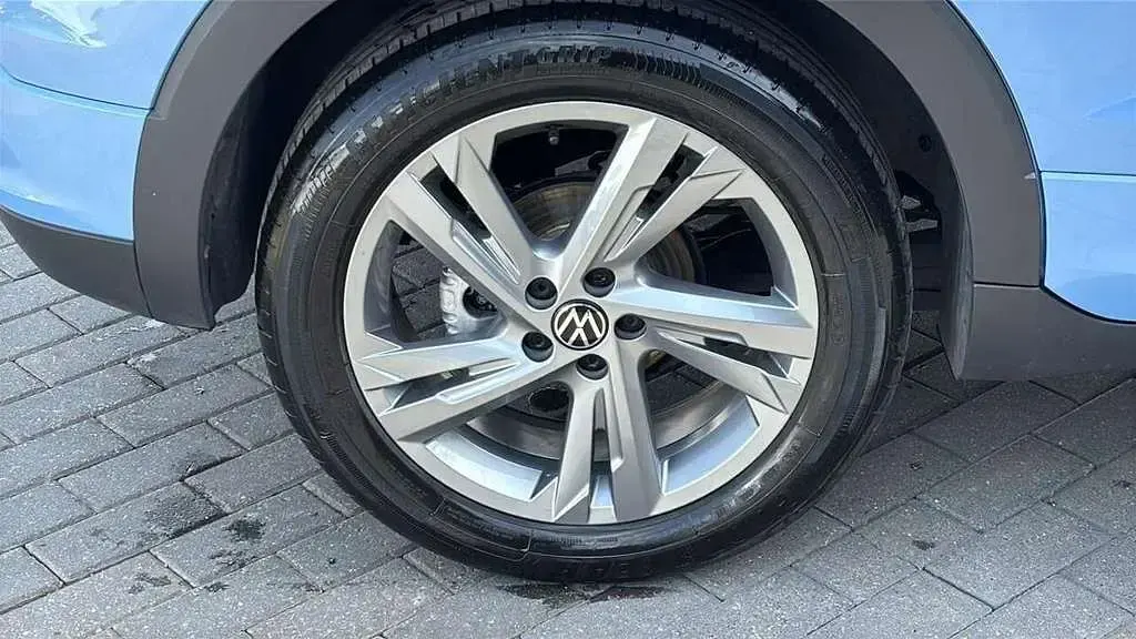 Used VW T-Cross R-line 150 HP (110 kW) 2025 Blue SUV