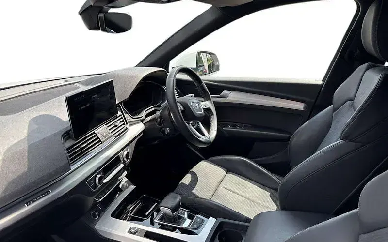 Used Audi Q5 S-Line 204 HP (150 kW) 2024 White SUV