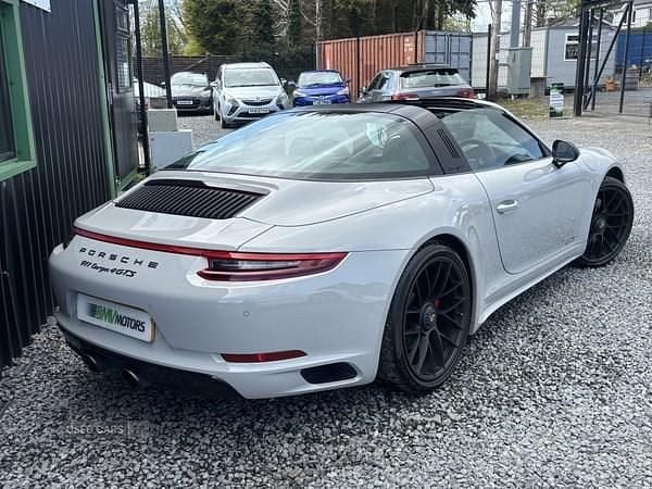 Usado Porsche 911 2017 Cinzento Cabrios